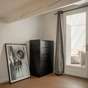 Refuge Familial Urbain En Plein Coeur De Appartement